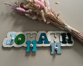 Personalizable pegboard for kids - choose your name & favorite color!