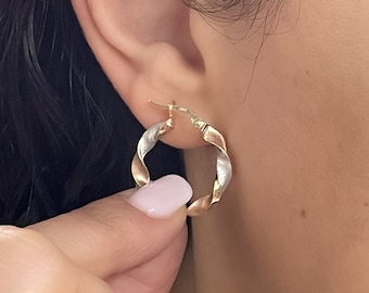 Aros de oro tricolor de 14 k - Aros trenzados de oro italiano de 14 k - Aros con textura satinada - Aros grandes y ligeros - Aros pequeños y medianos
