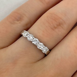 14k Solid Gold Five-Stone Diamond Ring - 1.0 CARAT tw 5 Stone Wedding Band - 5 Stone Anniversary Ring - Five Stone Wedding Ring for Women
