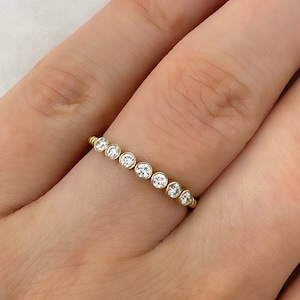 14k Solid Gold Bezel Set Diamond Ring - Diamond Bezel Twisted Ring - Diamond Bezel Wedding Band - 14k Gold Rope Band - Diamond Stacking Ring