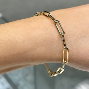 Real Gold Bracelet / Real Gold Jewelry / High-Quality Jewelry / 14k Gold Paper Clip Chain / Paper Clip Jewelry / Oval Link Chain / Womens Gold Chain / Dainty Gold Bracelet / Lightweight Gold Bracelet / Hollow Gold Chain / Delicate Paperclip Bracelet