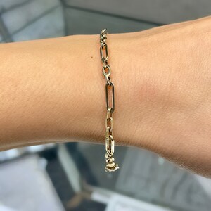 Real Gold Bracelet / Real Gold Jewelry / High-Quality Jewelry / 14k Gold Paper Clip Chain / Paper Clip Jewelry / Oval Link Chain / Womens Gold Chain / Dainty Gold Bracelet / Lightweight Gold Bracelet / Hollow Gold Chain / Delicate Paperclip Bracelet