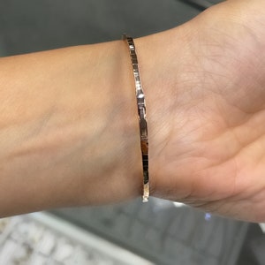 Real Solid Gold Bangle Bracelet / Real Gold Jewelry / High-Quality Jewelry / Natural Diamond Bracelet / Conflict-Free Diamonds / Diamond Bangle in 14k Gold / 14k Gold Diamond Bangle / Diamond Flexible Bracelet / Diamond Flexi Bangle / Dainty Bangle