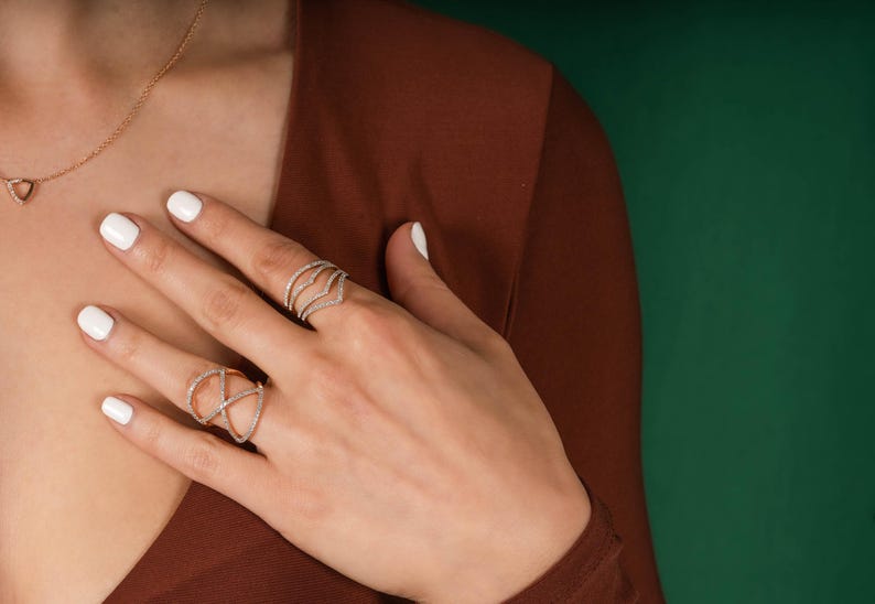 Anillo de diamantes en forma de X, anillo geométrico de oro macizo, delicado anillo cruzado con diamantes naturales imagen 3