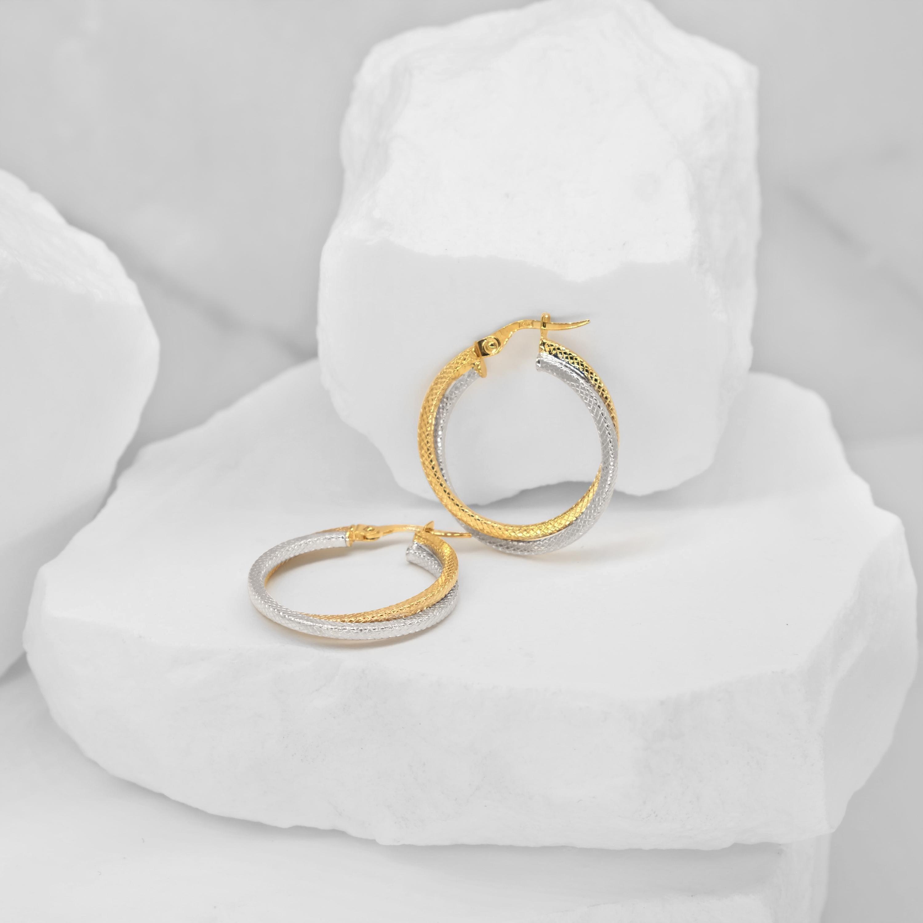 LILIE&WHITE Orecchini A Cerchio Oro Twisted Per Donna – Placcato Oro 14K, Leggeri, Grandi 3.5 Cm, Ipoallergenici