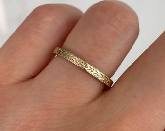 Filigree Wedding Band In Solid Gold, Vintage Style Wedding Ring, Hand-Engraved Milgrain Ring, Dainty Stacking Ring