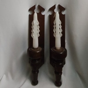 Candelabros de pared de madera de mediados de siglo. Apliques MCM