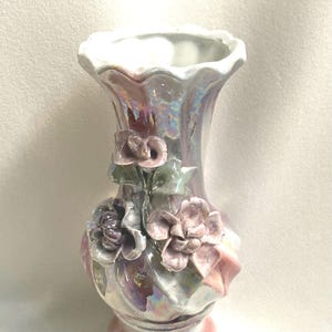 Schillernde Vase