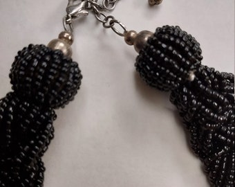 Vintage jewelry Black Beaded Necklace
