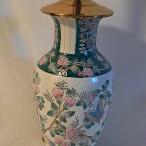 Asian Theme Chinoiserie Lamp