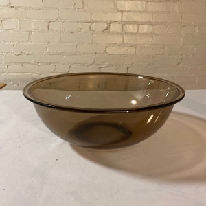 LARGE Pyrex Mixing Bowl