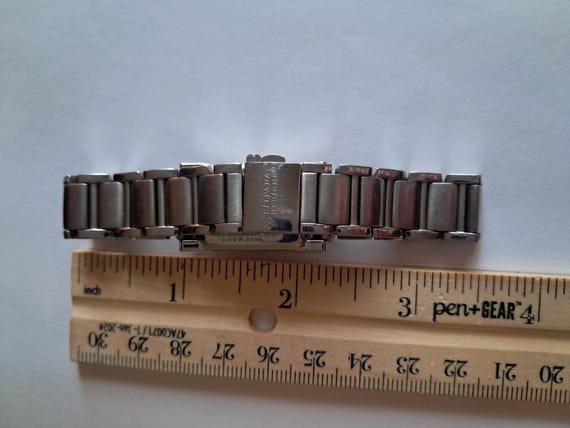 Silvertone Ladies Watch Rectangular Watch - image 4