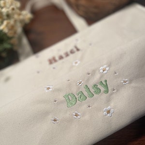 Custom Name Tote Bag With Flowers - Embroidery - Personalized Gift - Custom Embroidery - Cute Tote - Cute Bag