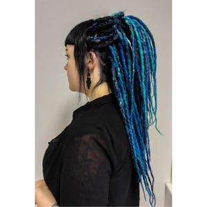 Full set of 40 blue dreads, crochet 40cm, perfect blends for a beautiful result, handmade, blend of colors, festival dreadlocks