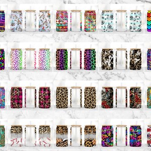 Puede incluir: Una colecci&oacute;n de 30 dise&ntilde;os diferentes para vasos de 591 ml. Los dise&ntilde;os presentan varios patrones, incluyendo estampados de animales, dise&ntilde;os abstractos y gr&aacute;ficos coloridos. Los vasos son de vidrio transparente con tapa y pajita de bamb&uacute;.
