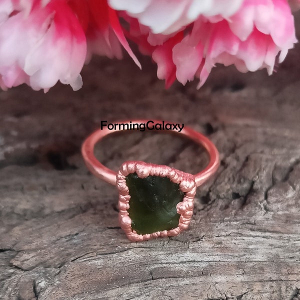 Natural Raw Peridot Electroformed Ring, Statement Ring, Dainty Ring, Gift For Her, Electroplated Ring, Gift For Sis, Birthstone Ring, Ring