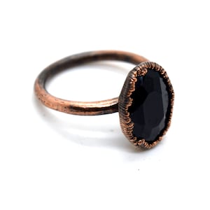 Grande vente 70 % de réduction Bague décorative électroformée couleur hydro onyx noir, bague avec pierres précieuses, bague bohème, bague en cuivre, bague ancienne, cadeau pour elle