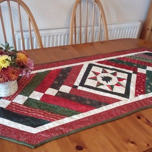 Christmas Tree Braid Table Runner PDF