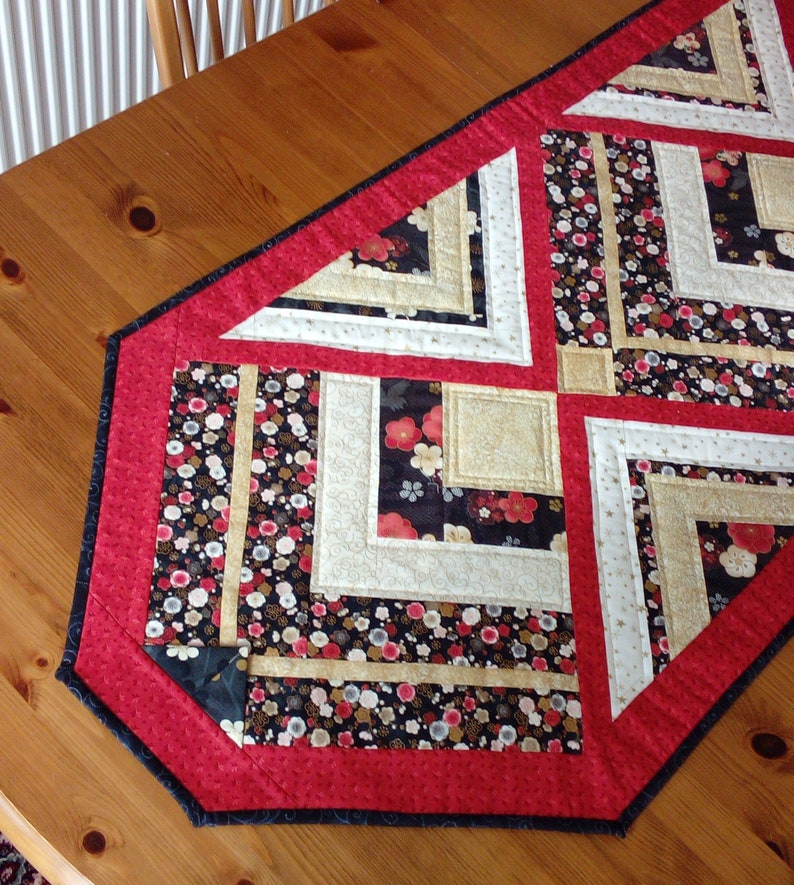 Log Cabin Table Runner - Etsy