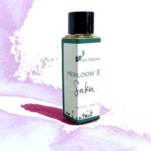 Saku {an Osmanthus perfume} 7.5 ml Voile Parfum unisex atmospheric Japanese blooming floral green olive OUD niche artisan fragrance