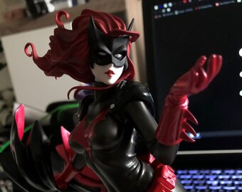KOTOBUKIYA DC Comics Batwoman 2nd Edition Bishoujo Statue
