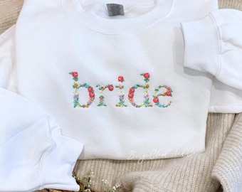 Floral Bride Sweatshirt, Embroidered Bride Crewneck, Bridal Shower Gift, Wedding Morning Outfit, Minimalist Bride Gift