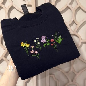 Personalized Birth Flower Sweatshirt: Embroidered with 6 Flowers
