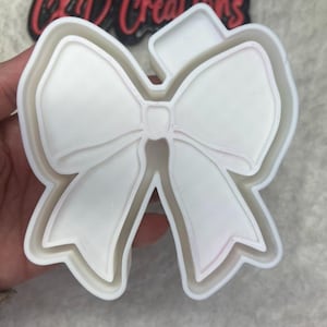 Bow freshie mold. Cheer bow mold. Silicone freshie mold! Freshie mold