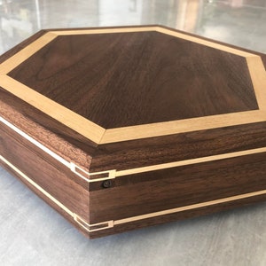 Dicebox GEN4 - Walnut & Maple Double Inlay - Customizable - Personalized Gift Idea