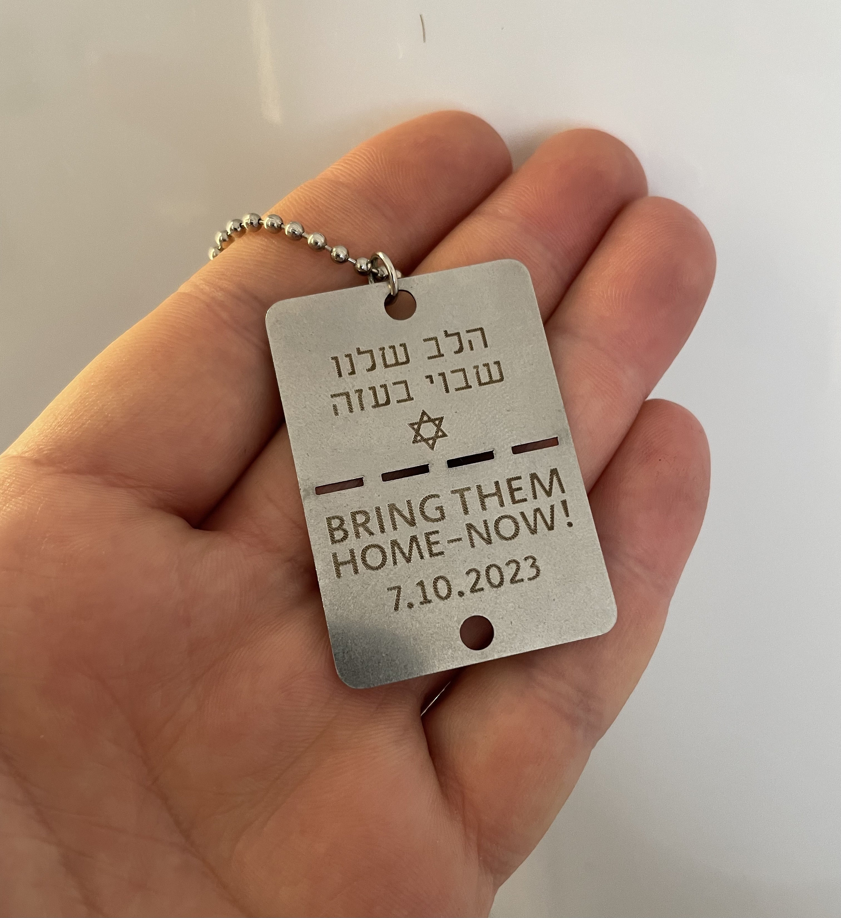 Military dog tag holder online
