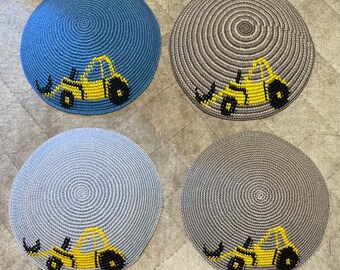Auténticas kipás de tractor hechas a mano para niños: kipás de ganchillo 100 % algodón de primera calidad, hechas en Israel.