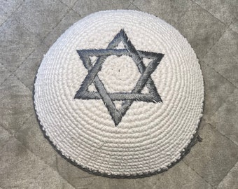 Kipá Estrella de David - kipá Magen David - kipá tejida a crochet - bordada - hecha en ISRAEL - kipá tejida