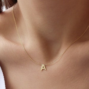 Collar inicial pequeño de oro de 14k, collar de letras personalizado, collar personalizado, regalo de dama de honor-regalo de Navidad
