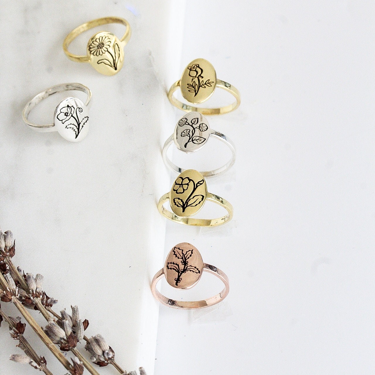 Birth Flower Ring, Floral Ring, Bridesmaid Gift, Minimalist Ring, Dainty Mom Ring, Mothers Day Gift, Sterling Silver Ring,Signet Ring