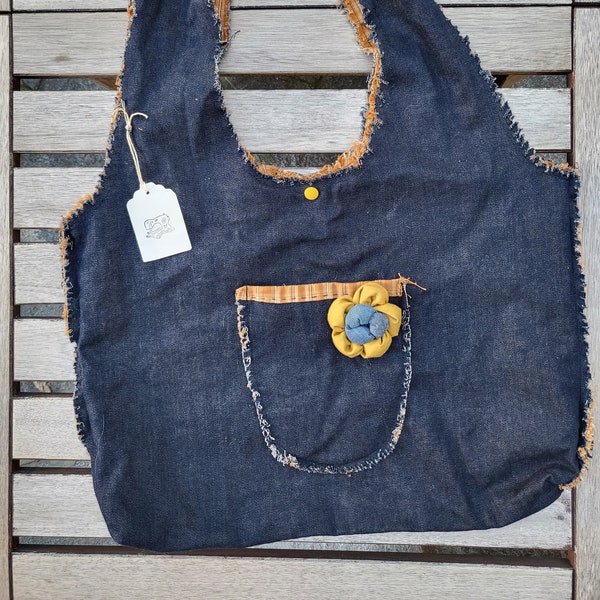 Borsa originale in jeans cucita e foderata a mano in cotone americano. -Raggy Bag- Pezzo unico.