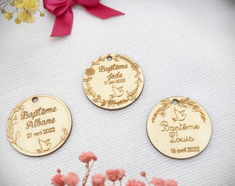 Personalized wooden medallions for baptism, wedding, communion, customization of candles, boxes of sweets or wedding table
