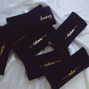 Gepersonaliseerde suèdeblauwe sieradenrol, ringendoos, armband kettingen reisorganisator, aangepast monogram, bruiloft, bruidsmeisje, cadeau voor haar