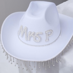 Personalized Pearl Mrs Cowgirl Hat with Veil,Rhinestone Fringe Cowboy Hat,Initials Bridesmaid Pink Feather Hat,Bachelorette Gift,Bride To Be