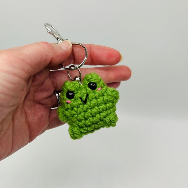 Frog Keychain Crocheted Frog Gift Frog Bag Clip Frog Party Gift Party Favor Pocket Frog