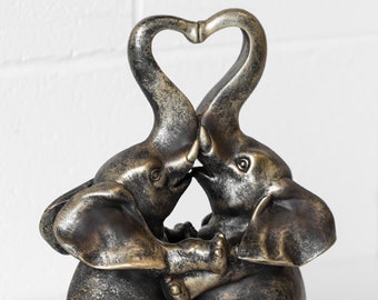 Pair of Elephants Love Heart Ornament Antique Bronze Effect Statue Home Decor