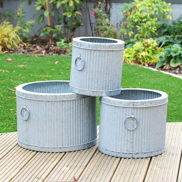 Set of 3 Round Metal Dolly Barrel Tubs Garden Planters Large Patio Lawn Plant Pots