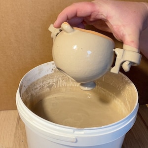 Innovative glazing claws for potters and ceramists