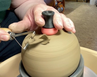 Trimming spinner or silicone turning top for pottery