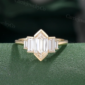 Langer Sechseckschliff Moissanit Verlobungsring Vintage Gelbgoldring Diamant im Baguetteschliff Art Deco Brautring Versprechensring Jahrestagsgeschenk