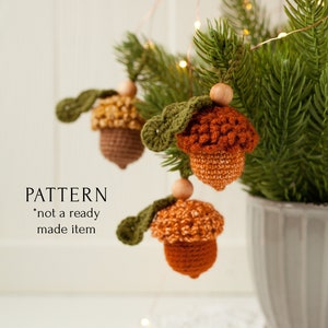 Crochet Pattern Acorn Christmas Tree Decoration, Winter Cozy Hugge Ornament, Xmas Home Décor DIY, Easy Tutorial for Beginners