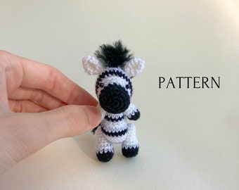 Patrón de mini cebra de ganchillo, patrón de mini cebra amigurumi, tutorial de ganchillo, juguetes para muñecas, cebra diminuta
