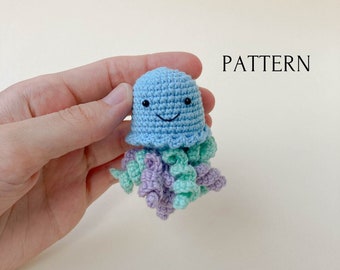 Jellyfish mini crochet toy pattern, mini amigurumi jellyfish pattern, crochet tutorial, toys for dolls, tiny jellyfish, crochet octopus