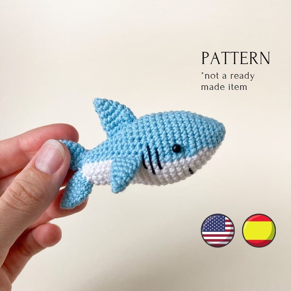 Baby shark mini crochet toy pattern, mini amigurumi shark pattern, crochet tutorial, toys for dolls, crochet baby shark, English + Spanish