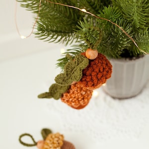 Crochet Pattern Acorn Christmas Tree Decoration, Winter Cozy Hugge Ornament, Xmas Home Décor DIY, Easy Tutorial for Beginners image 7