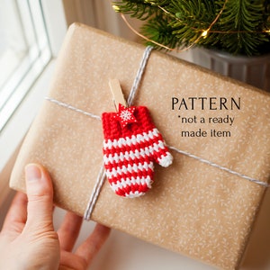 Moufles rayées au crochet, décoration de cadeau de Noël, décoration de sapin, décoration de maison de Noël, idée cadeau d'hiver de dernière minute à faire soi-même